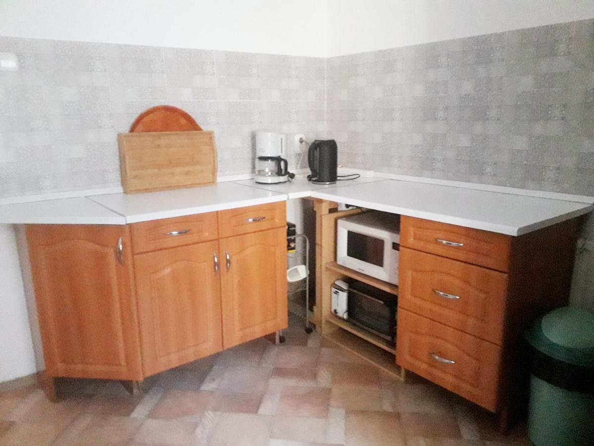 Rozmaring Apartman Zanka Villa Exterior photo