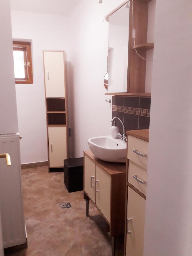 Rozmaring Apartman Zanka Villa Exterior photo